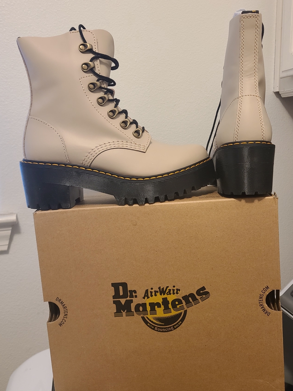 Dr. Martens Cream Lace-Up Platform Combat Boots with Black Sole - Picture 2 of 6